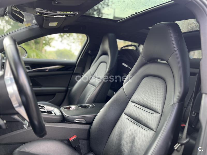 PORSCHE Panamera 4 Sport Turismo