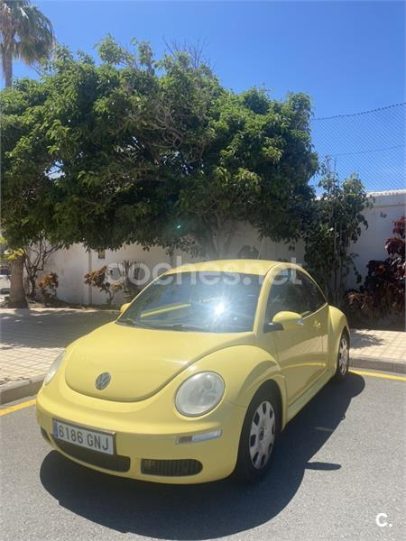 VOLKSWAGEN New Beetle 1.6