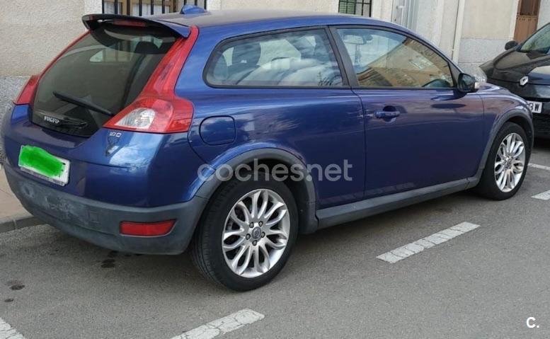 VOLVO C30
