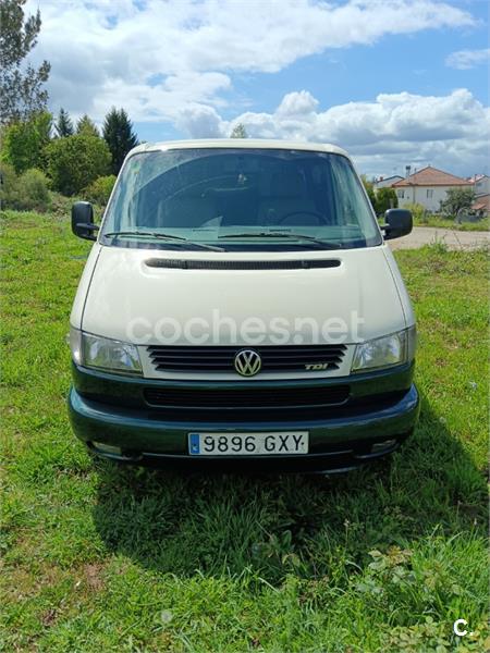 VOLKSWAGEN Multivan 2.5TDI