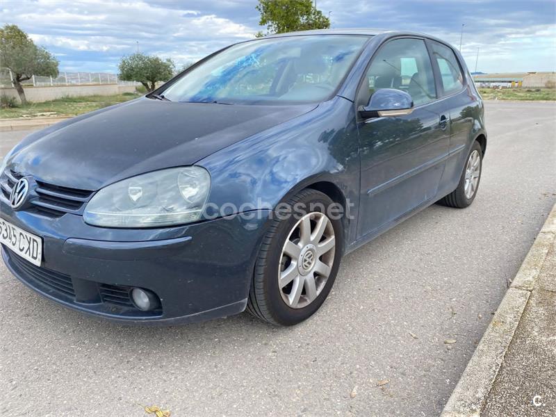VOLKSWAGEN Golf 1.9 TDi Highline