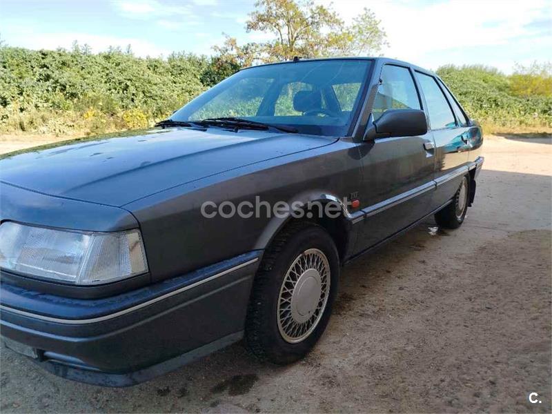 RENAULT R21