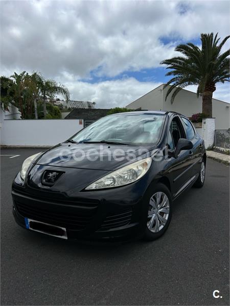 PEUGEOT 207 Confort 1.4 75
