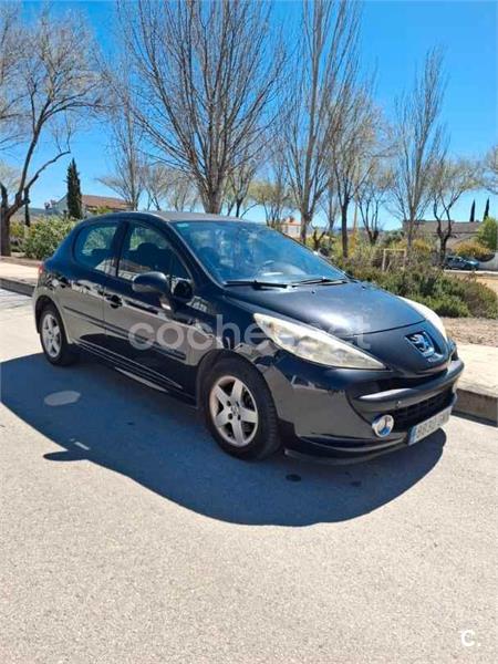 PEUGEOT 207