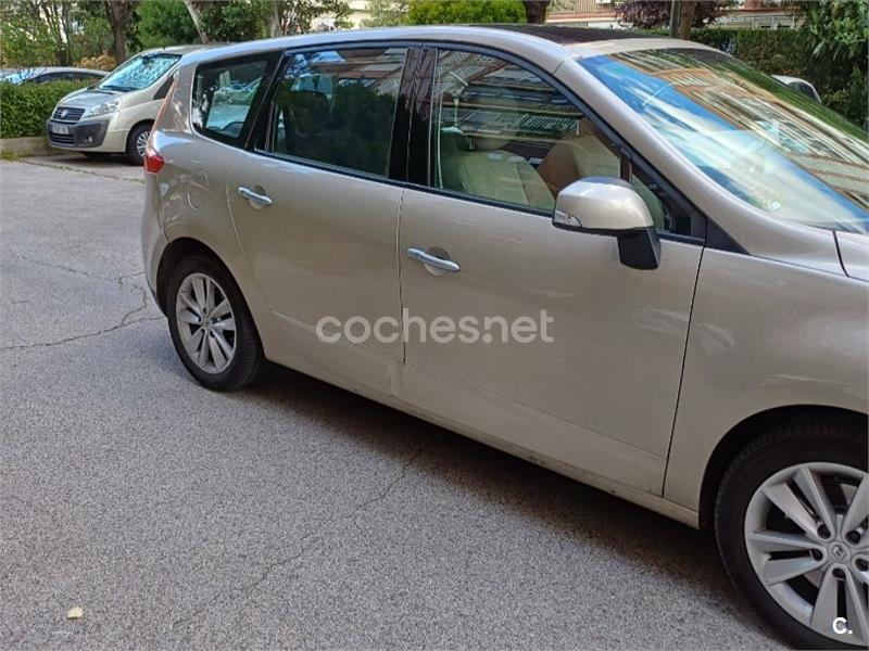 RENAULT Grand Scénic Privilege 7 plazas 2.0dCi EU4