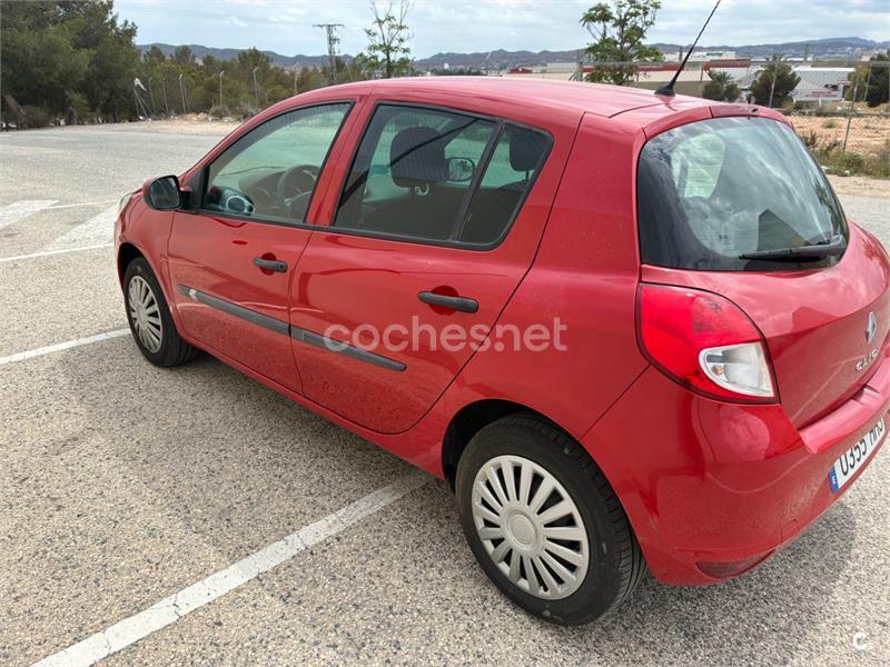 RENAULT Clio Yahoo dCi 75 eco2