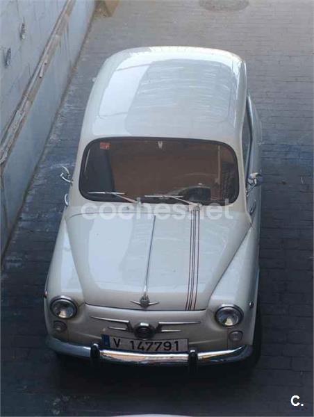 FIAT 600