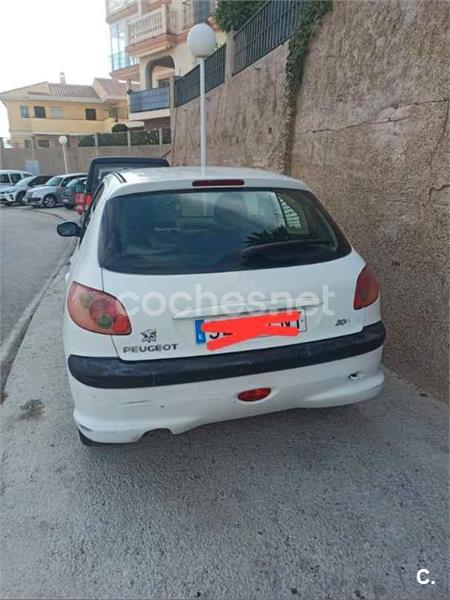 PEUGEOT 206
