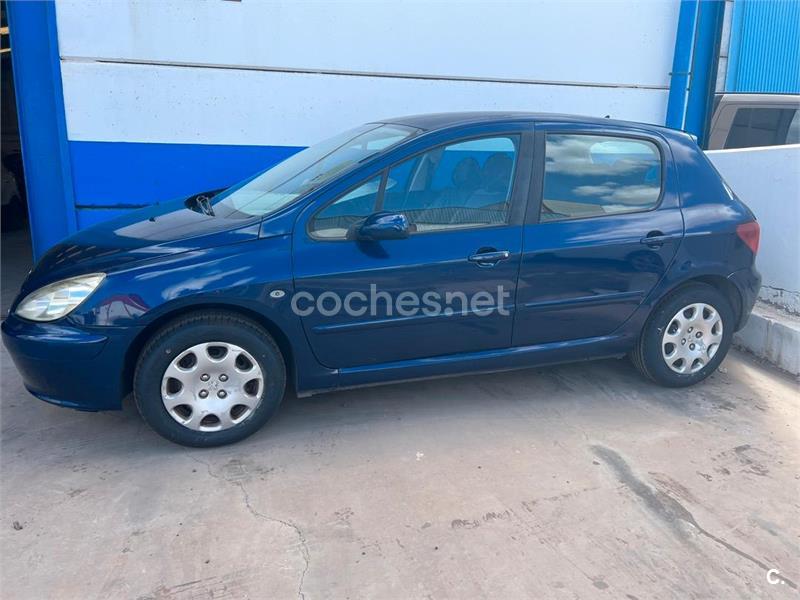 PEUGEOT 307