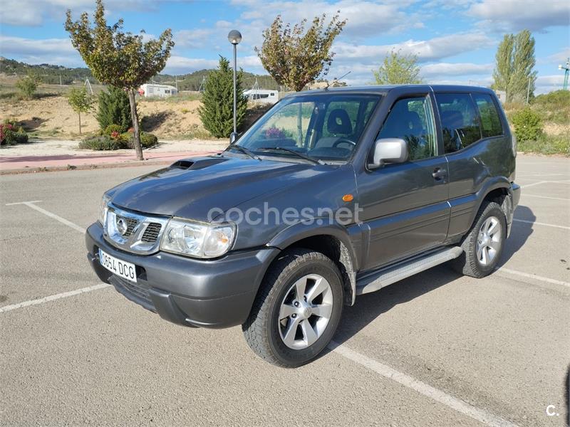NISSAN Terrano II 2.7 TDi Luxury