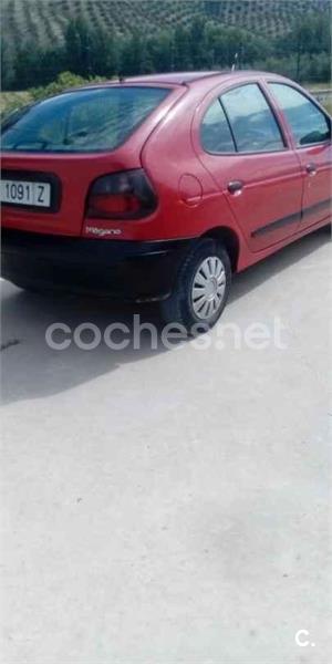 RENAULT Megane