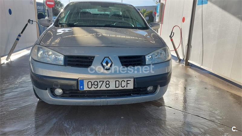 RENAULT Megane