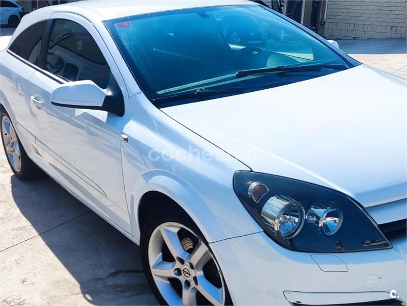 OPEL Astra GTC 1.6 16v Sport