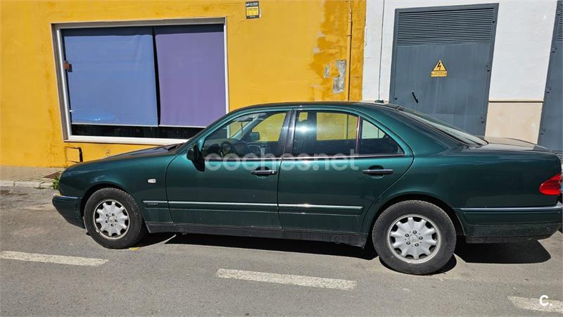 MERCEDES-BENZ Clase E E 220 CDI ELEGANCE