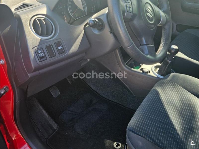 SUZUKI Swift 1.3 GL