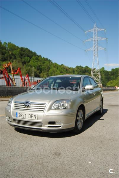 TOYOTA Avensis 2.0 D4D SOL