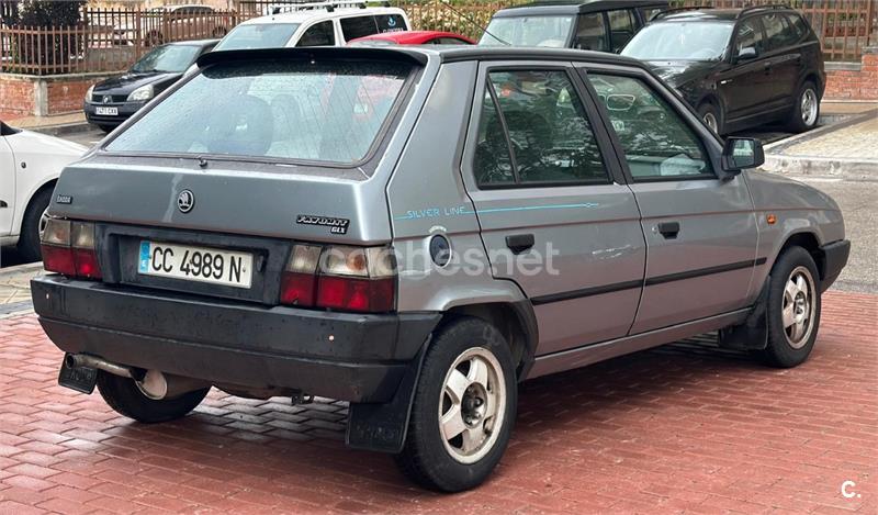 SKODA Forman SILVERLINE