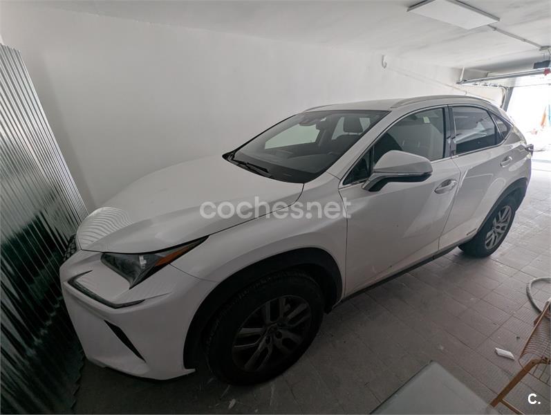 LEXUS NX 2.5 300h Executive 4WD