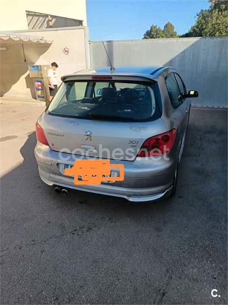 PEUGEOT 307