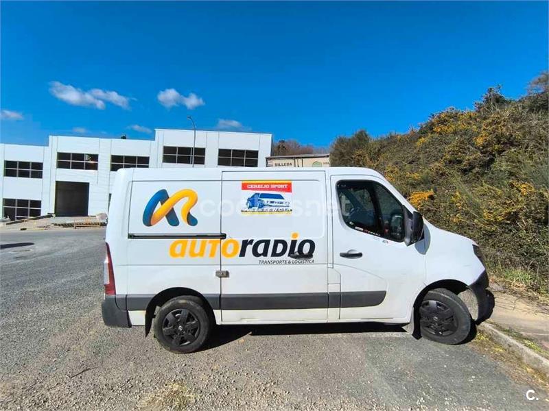 NISSAN NV300