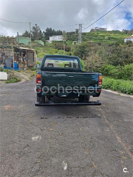 ISUZU Pick Up