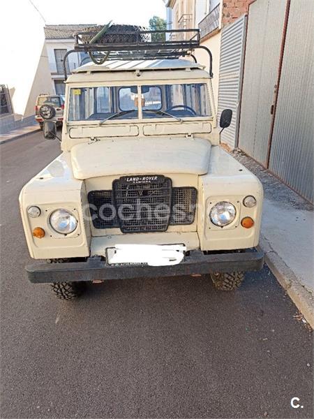 LAND-ROVER Defender