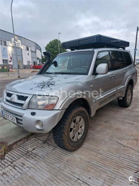 MITSUBISHI Montero