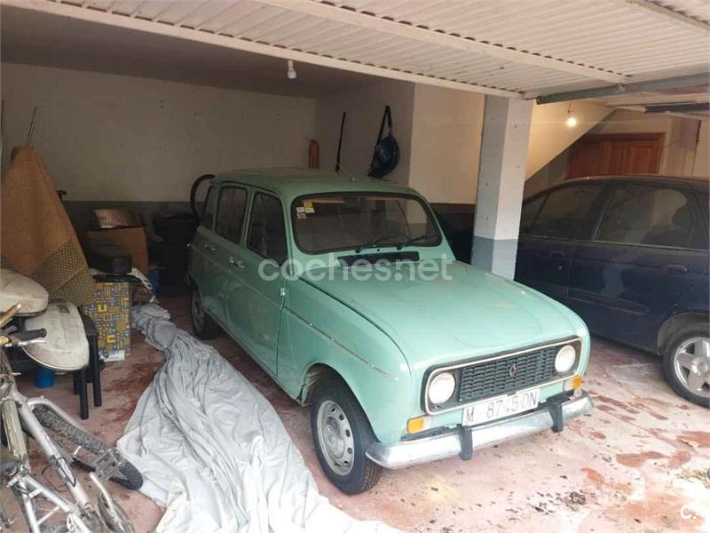 RENAULT R4