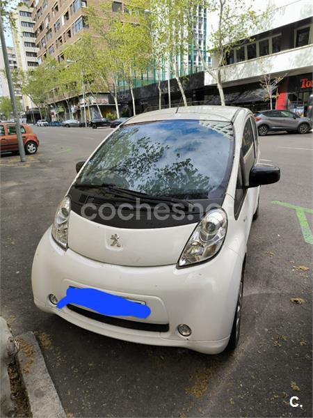 PEUGEOT ion Active