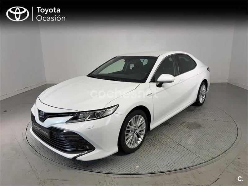 TOYOTA Camry 2.5 220H Advance