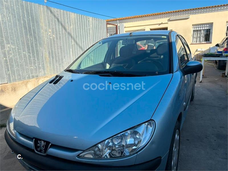 PEUGEOT 206