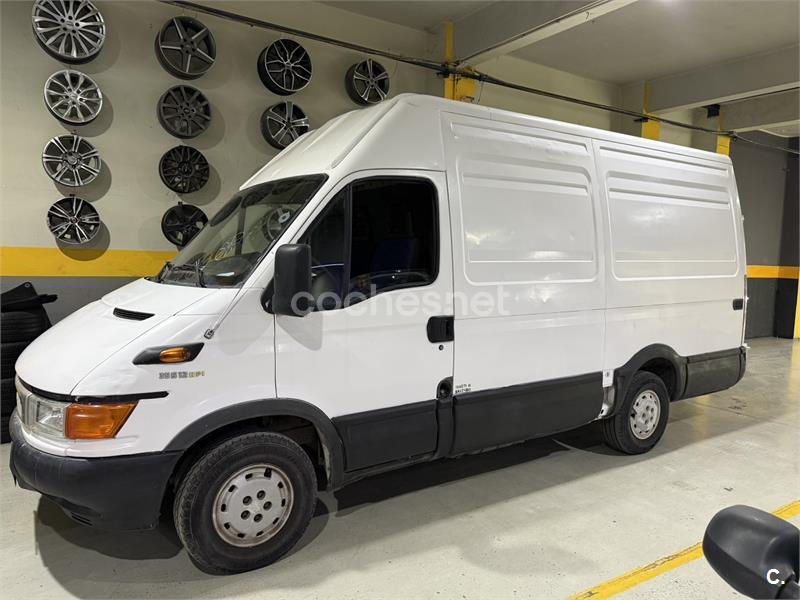 IVECO Daily 35 S 12 3750 RS
