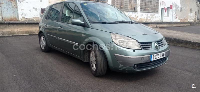 RENAULT Scenic