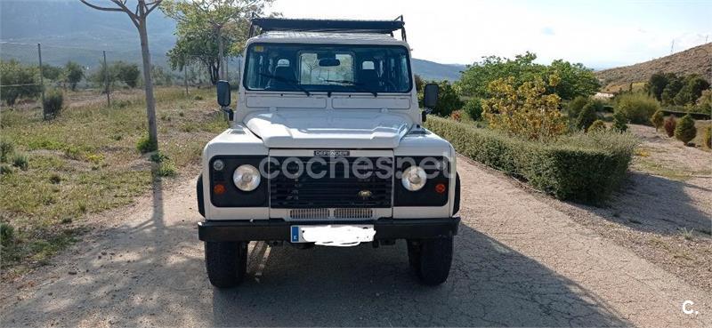 LAND-ROVER Defender