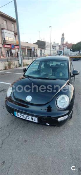 VOLKSWAGEN New Beetle