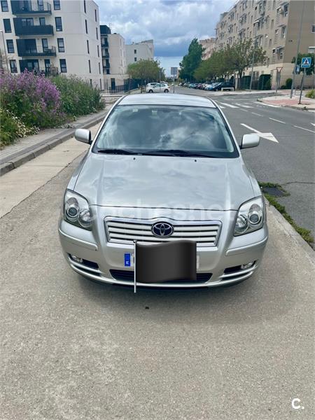 TOYOTA Avensis 2.0 D4D SOL