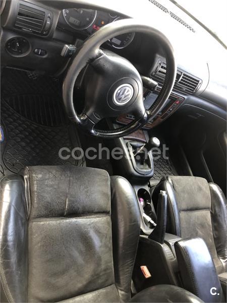 VOLKSWAGEN Passat 1.9 TDi Edition