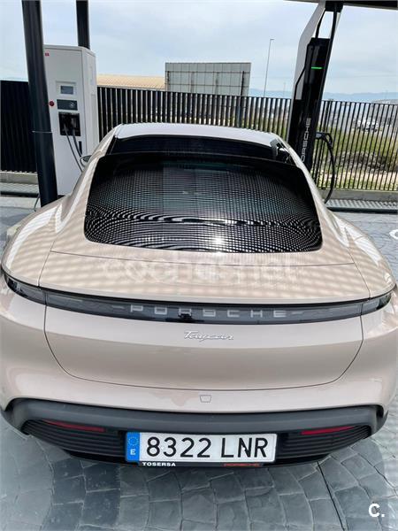 PORSCHE Taycan Turbo
