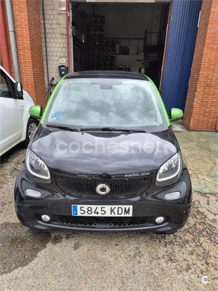 SMART fortwo 60kW81CV electric drive coupe