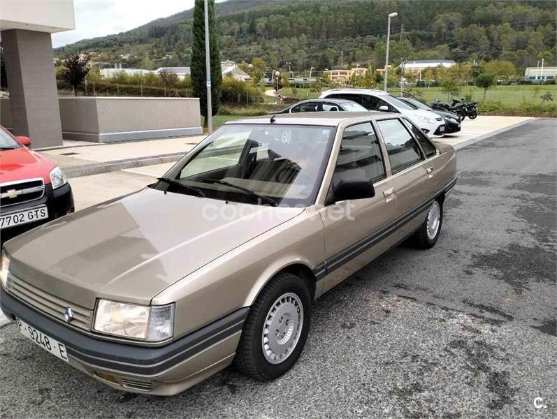 RENAULT R21