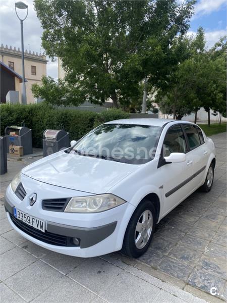 RENAULT Megane Confort Authentique 1.5dCi105