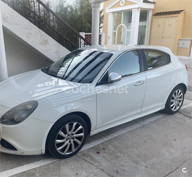 ALFA ROMEO Giulietta 2.0 JTDm Distinctive