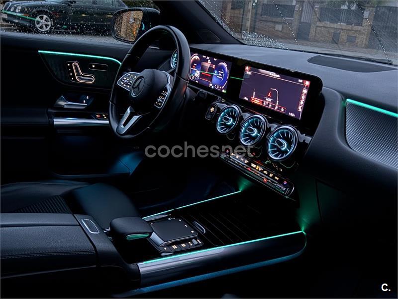 MERCEDES-BENZ GLA GLA 220 D 4MATIC