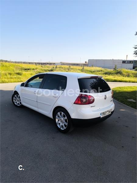 VOLKSWAGEN Golf 1.9 TDI 4Motion Highline