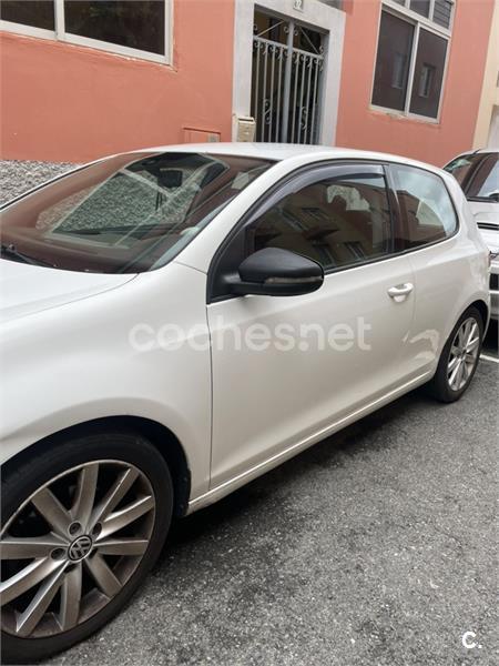 VOLKSWAGEN Golf 1.6 TDI DPF DSG Sport