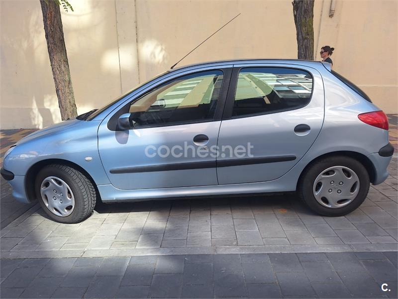 PEUGEOT 206 XT 110