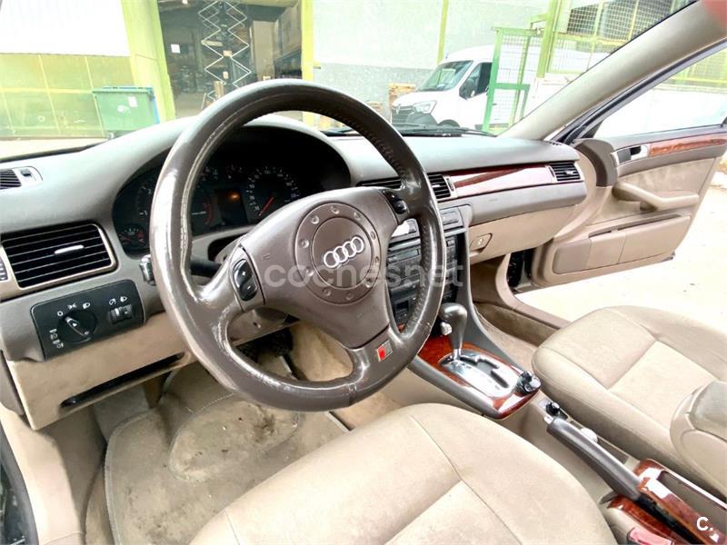AUDI A6 2.5 TDI AVANT QUATTRO TIPTRONIC