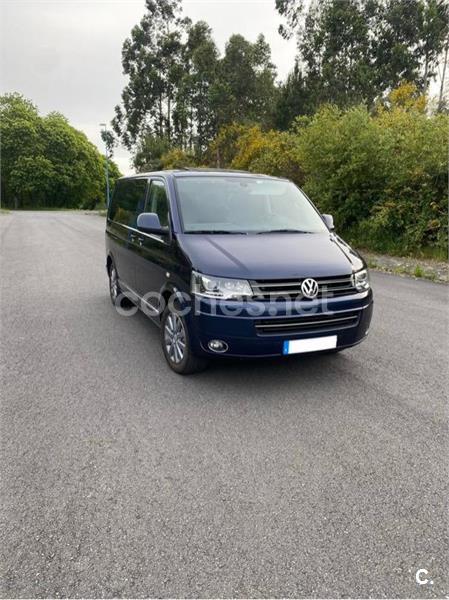 VOLKSWAGEN Multivan