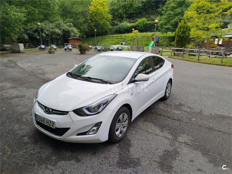 HYUNDAI Elantra 1.6 MPI Klass