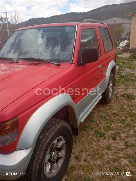 MITSUBISHI Montero